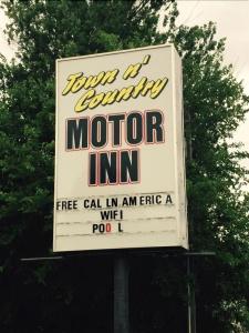 Town'n Country Motor Inn - 0