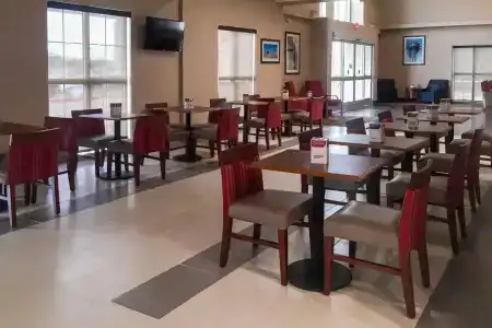 Comfort Suites - University - 28