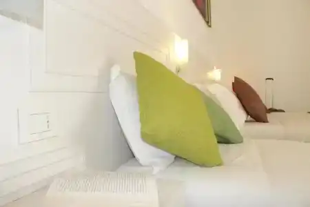 Up Room&Suite - 25