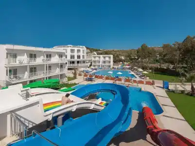 Bodrum Beach Resort - 12