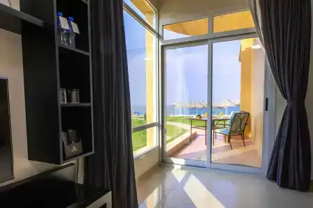 Royal Beach & Resort - 16