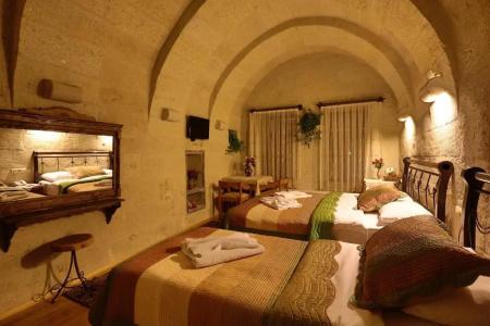 Safran Cave - 37