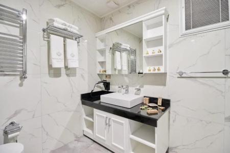 White Palace Old City Boutique - 6