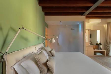 Massimago Wine Suites - 24