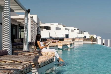 Cresanto Luxury Suites - 32