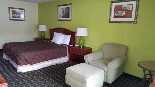 American Inn - 19