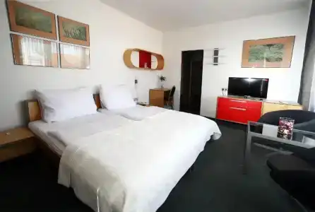 Central - 27
