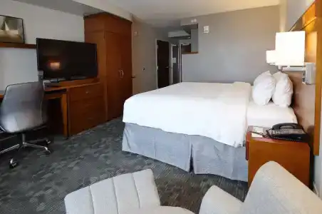 Courtyard by Marriott Miami Airport - 65