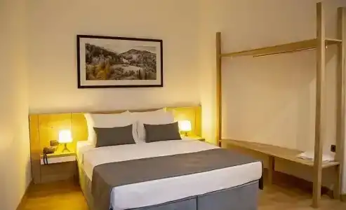 Uzer Otel - 1