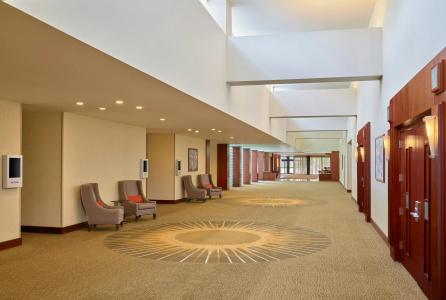 DoubleTree by Hilton Houston Intercontinental Airport - 14