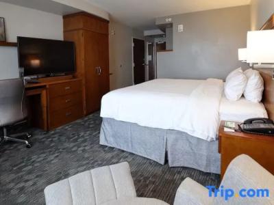 Courtyard by Marriott Miami Airport - 55