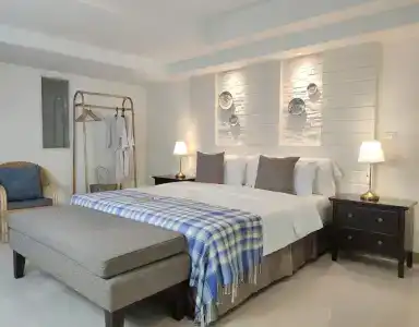 Nan Boutique - 5