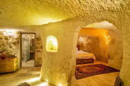 Atilla's Cave - 428