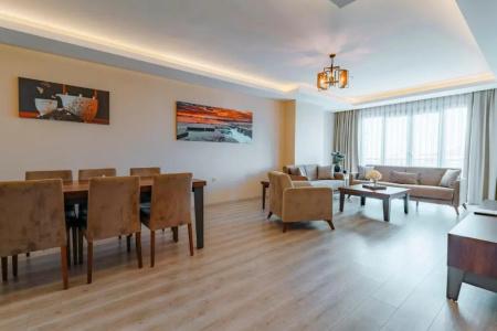 Empula & Residences - 63