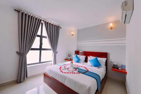 Sky Palace Boutique - 32