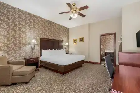 Quality Inn South - 49