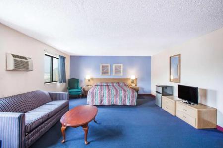 Super 8 by Wyndham - 29