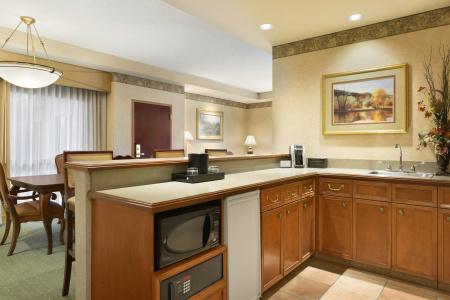 Embassy Suites - 31