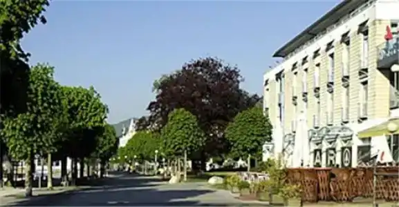 Esplanade - 0