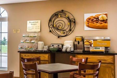 Quality Inn & Suites Chesterfield Village - 13