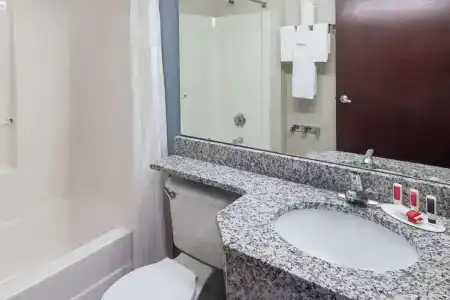 Microtel Inn & Suites - - 7