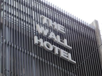 The Wall - 0