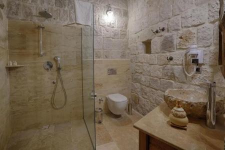 Hera Cave Suites - 90