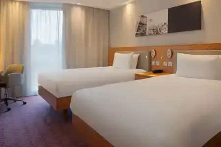 Hampton by Hilton London Waterloo - 9