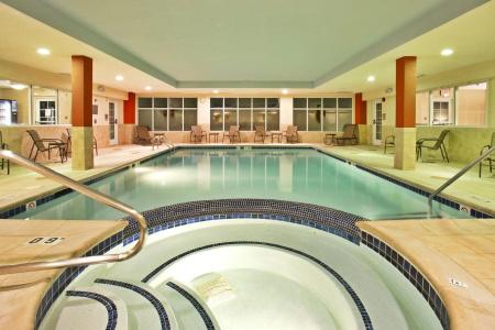 Holiday Inn Express & Suites-North, An Ihg - 8