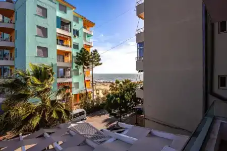 Bella Vista - 68