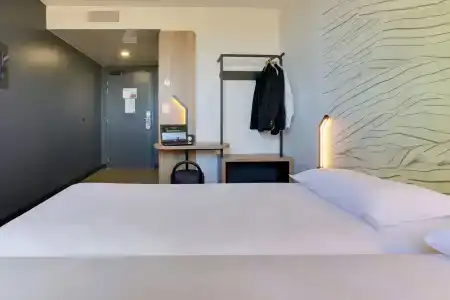 b&b hôTel Reims Croix Blandin - 2