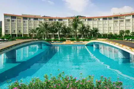 Tangla Dongguan (Former: Sofitel Dongguan Royal Lagoon) - 5