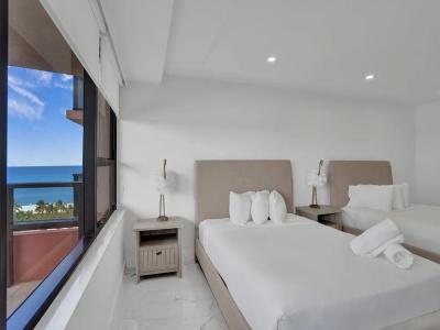 The Alexander All Suites - 56