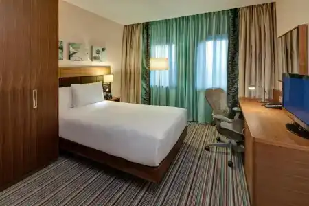 Hilton Garden Inn Frankfurt Airport - 4