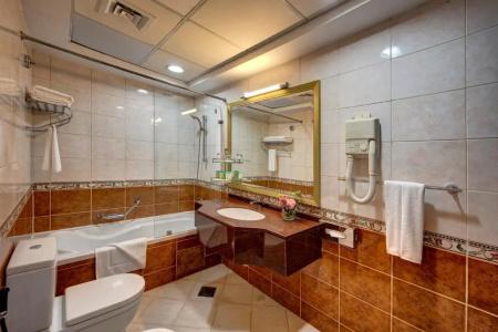 Howard Johnson Plaza by Wyndham Dubai Deira - 34