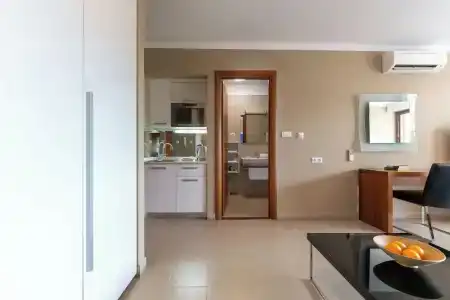 The Residence - 95