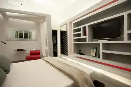 Luxury on the River - 103