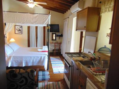 Charalambos Holiday Cottage - 3
