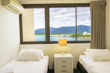 Cairns Aquarius - 50