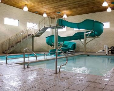 MainStay Suites - 11