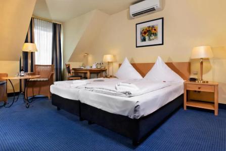 Tryp by Wyndham Luebeck Aquamarin - 18
