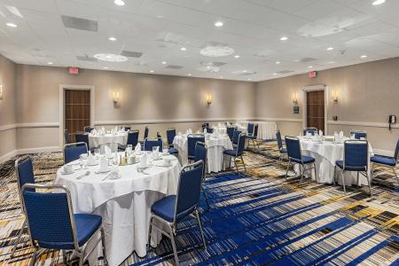 Four Points by Sheraton Los Angeles Westside - 23