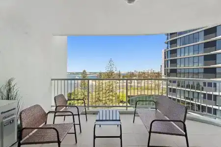 Crystal Bay On The Broadwater - 132