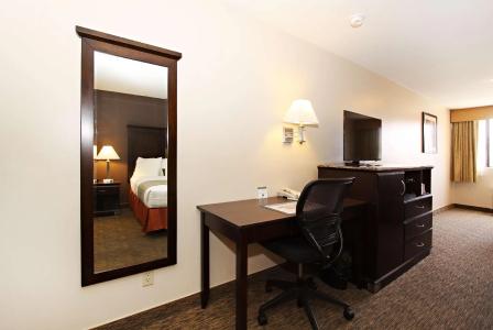 Best Western Plus Dragon Gate Inn - 51