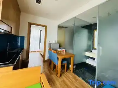 Seashore & Apartment - 111