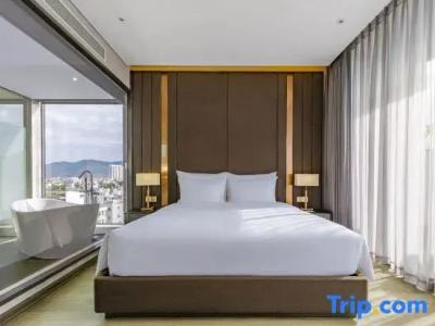 Le Sands Oceanfront Danang - 53