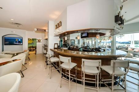 DreamView Beachfront & Resort - 29