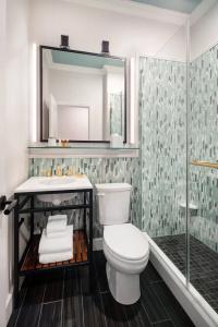 Courtyard by Marriott San Francisco Downtown/Van Ness Ave - 35