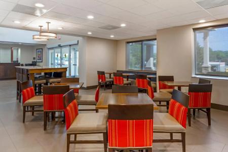 Comfort Suites Walnut Creek - 20