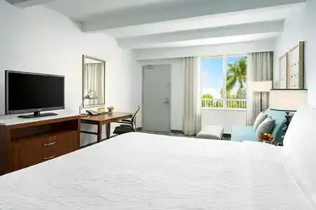 Hilton Garden Inn / The Keys Collection - 62
